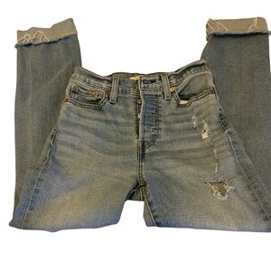 Levi's Light Blue Ripped Boyfriend Jeans size 25 Wedgie Straight